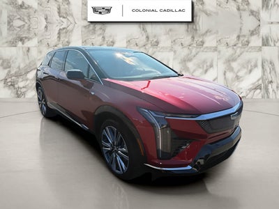 2025 Cadillac OPTIQ Luxury 2