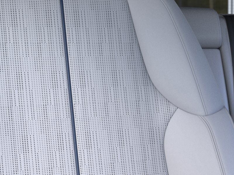 2025 Cadillac OPTIQ Luxury 2