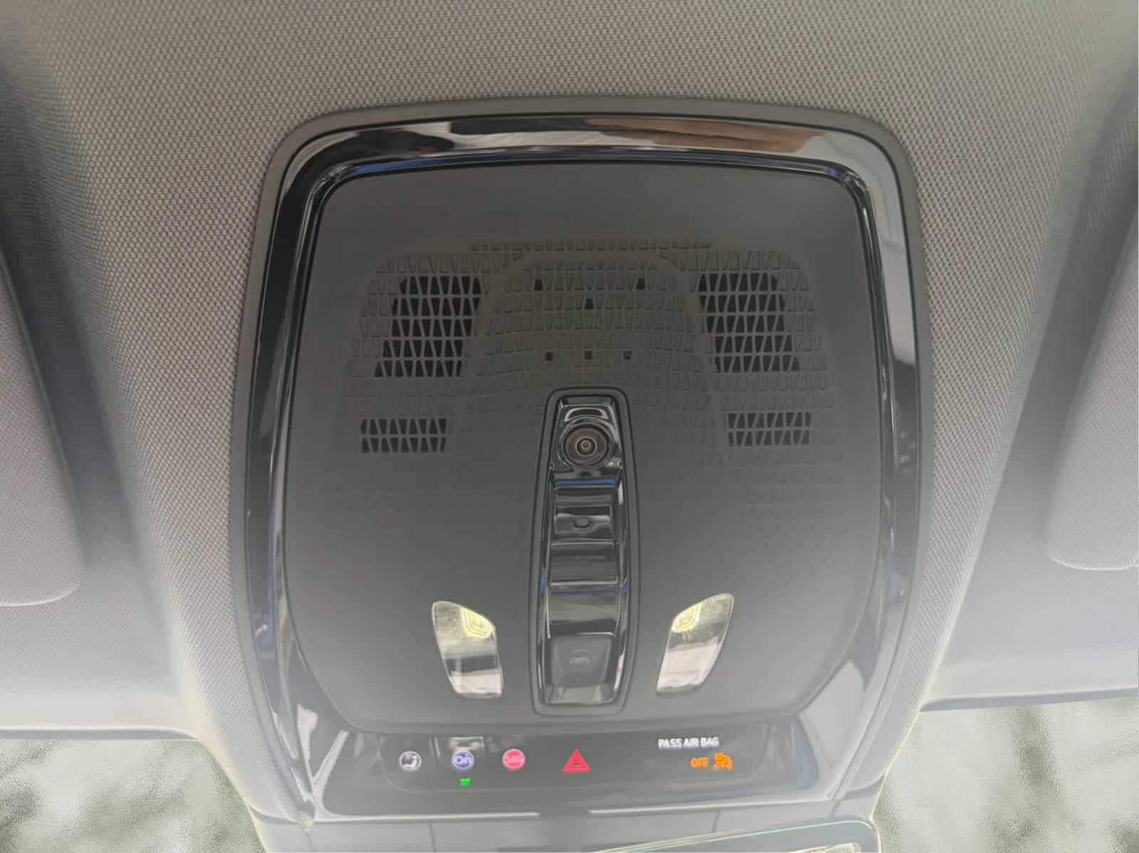2025 Cadillac OPTIQ Luxury 2