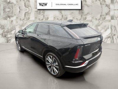 2025 Cadillac OPTIQ Luxury 2