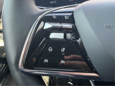 2025 Cadillac OPTIQ Luxury 2