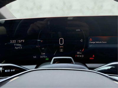 2025 Cadillac OPTIQ Luxury 2