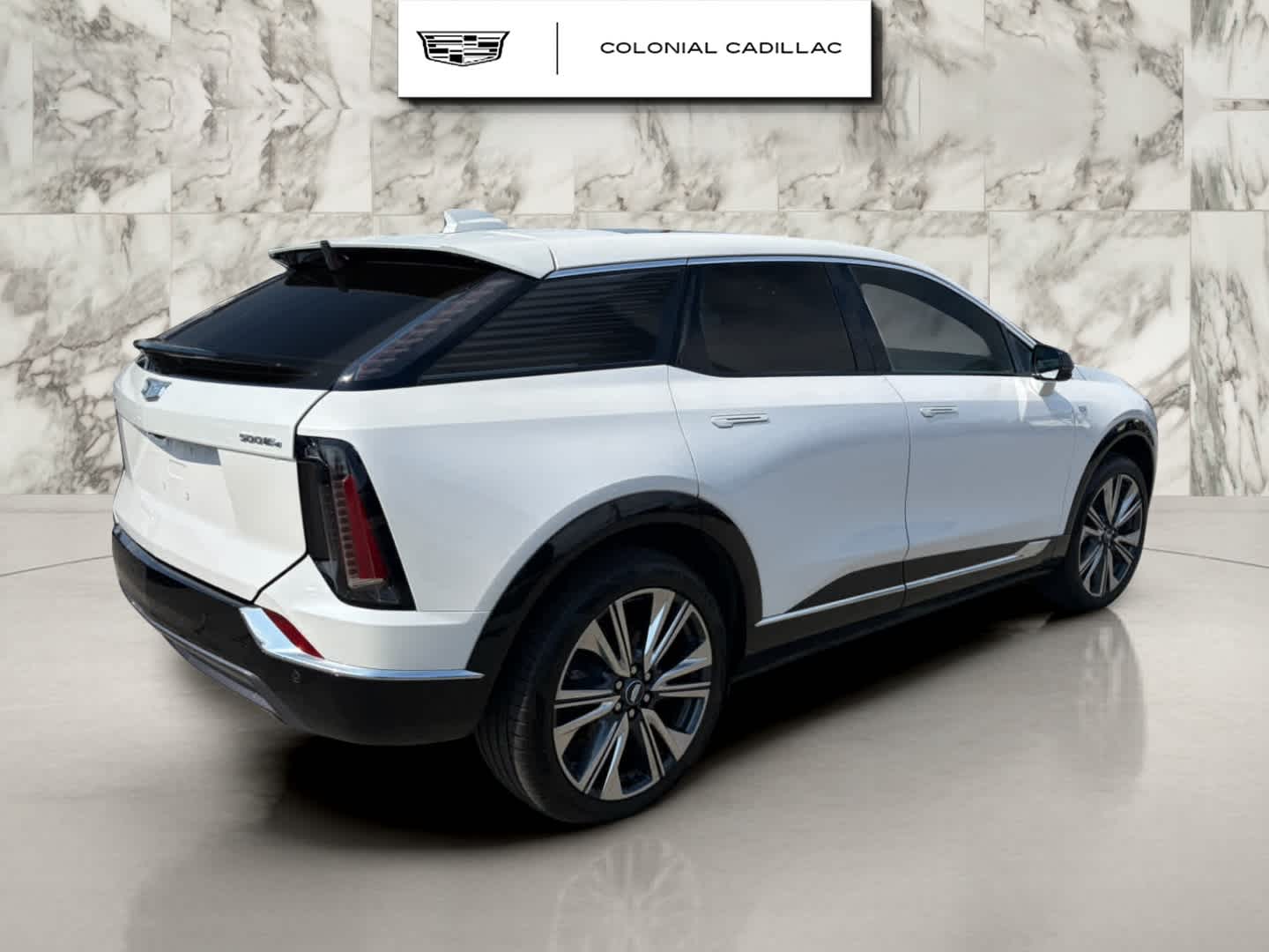 2025 Cadillac OPTIQ Luxury 2
