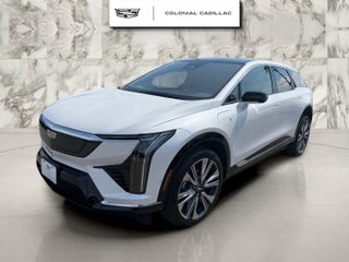 2025 Cadillac OPTIQ Luxury 2