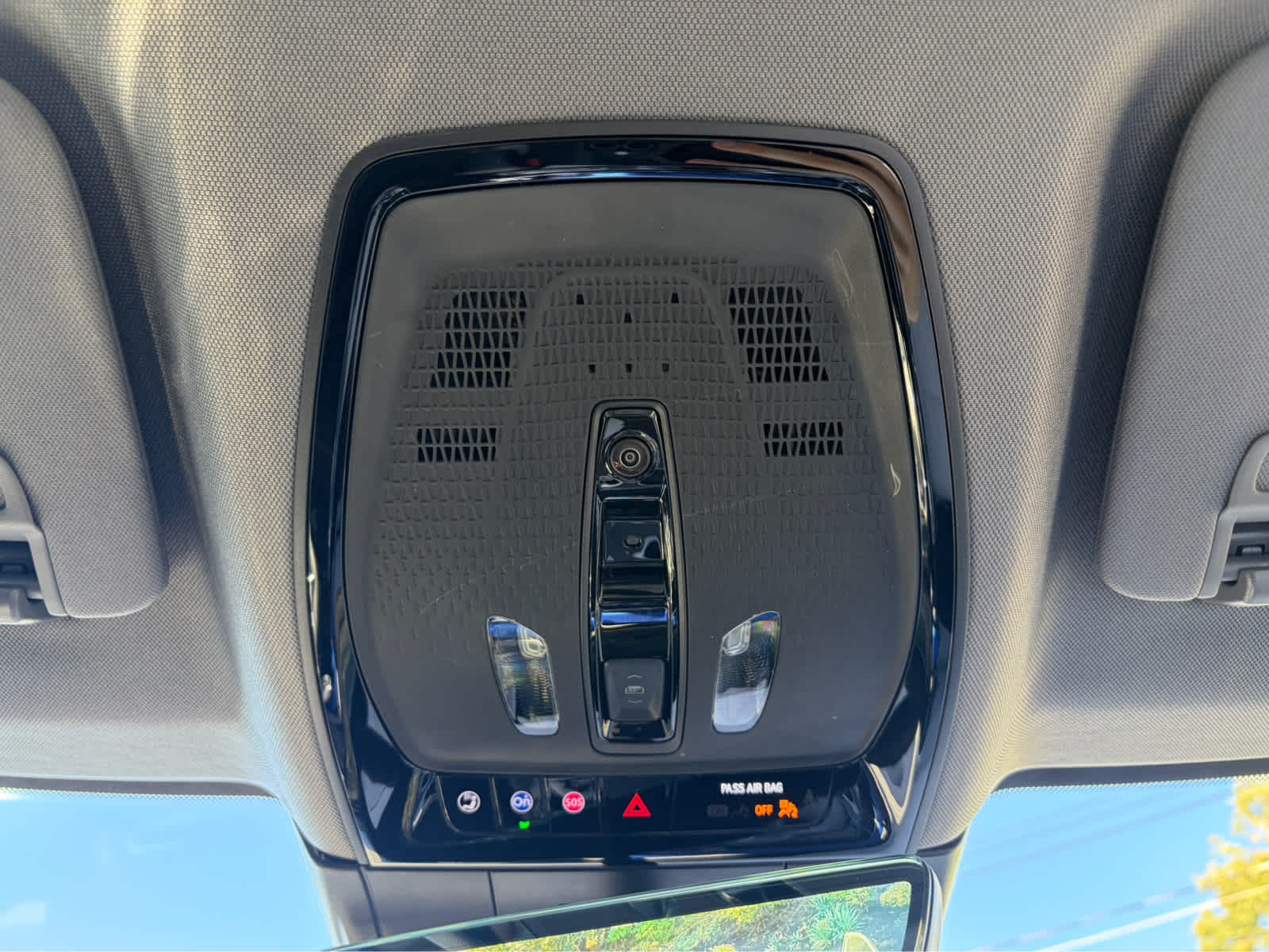 2025 Cadillac OPTIQ Luxury 2