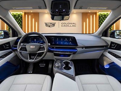 2025 Cadillac OPTIQ Luxury 2