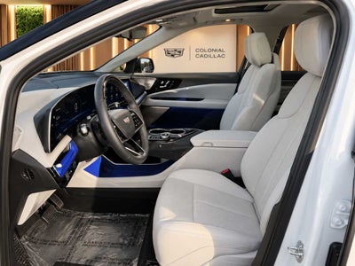 2025 Cadillac OPTIQ Luxury 2