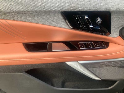 2025 Cadillac OPTIQ Luxury 2