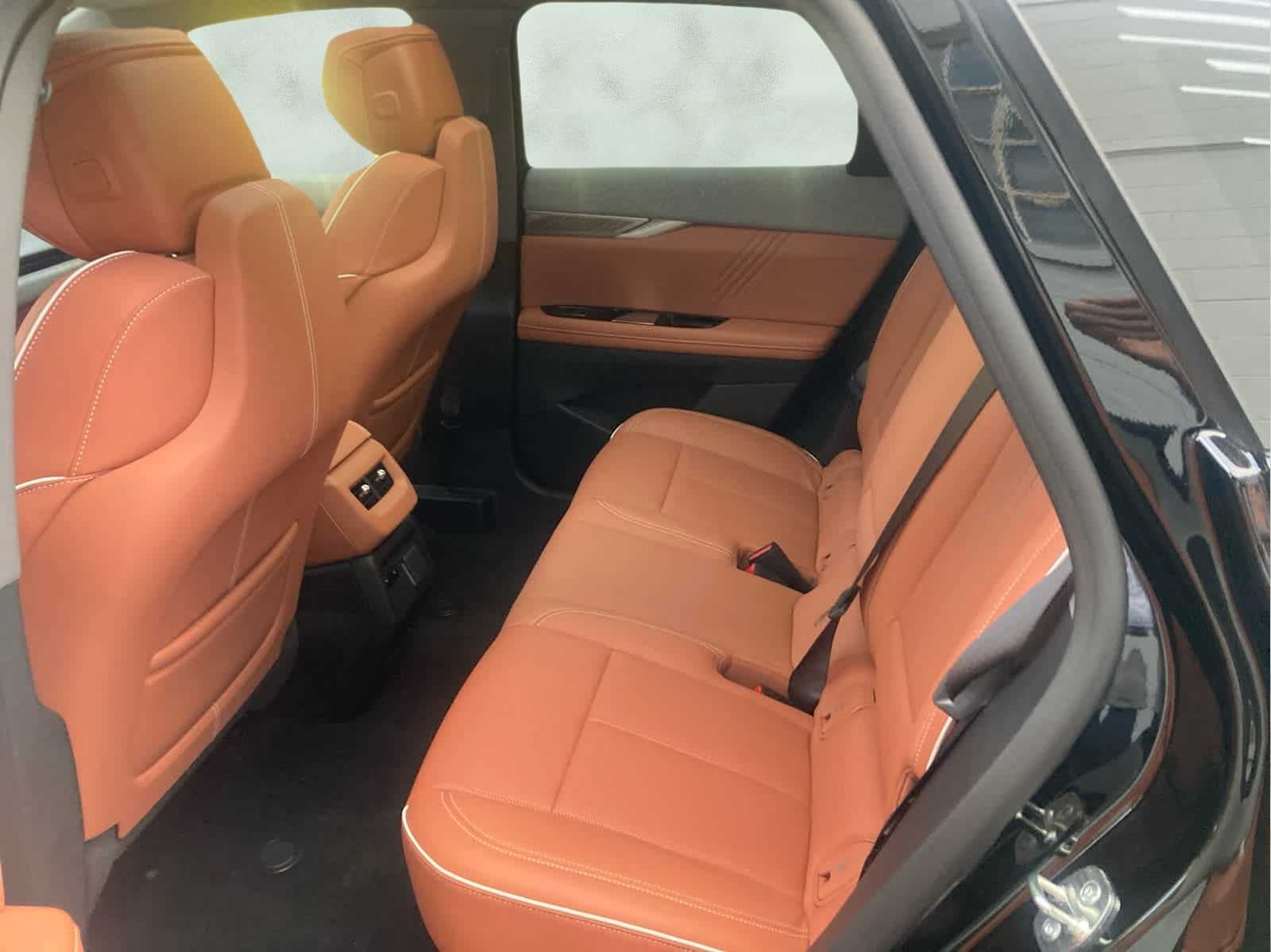 2025 Cadillac OPTIQ Luxury 2