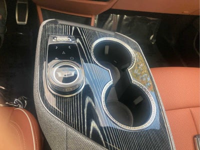 2025 Cadillac OPTIQ Luxury 2