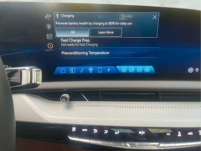 2025 Cadillac OPTIQ Luxury 2