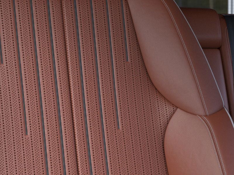 2025 Cadillac OPTIQ Luxury 2