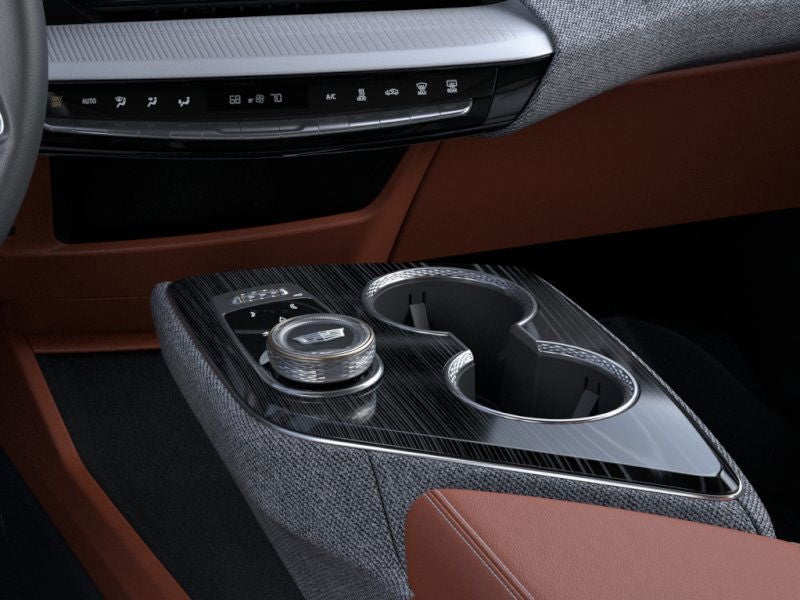 2025 Cadillac OPTIQ Luxury 2