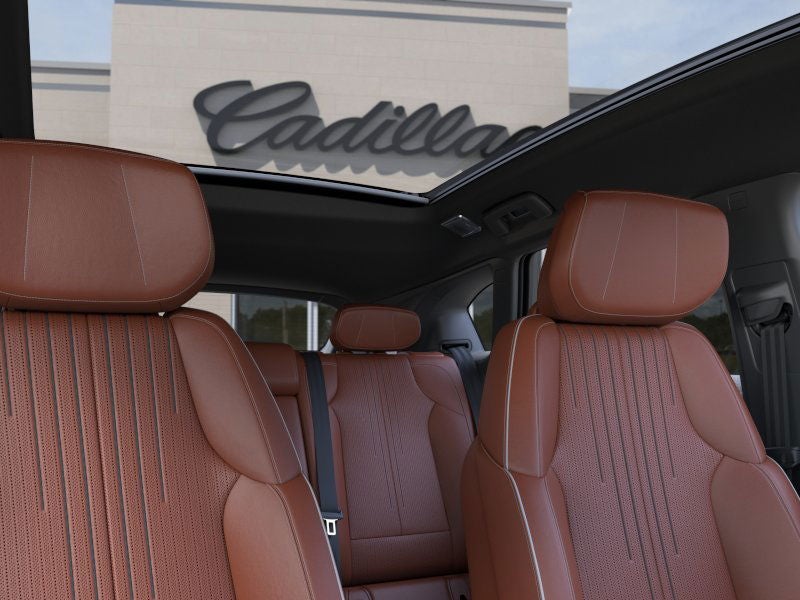 2025 Cadillac OPTIQ Luxury 2