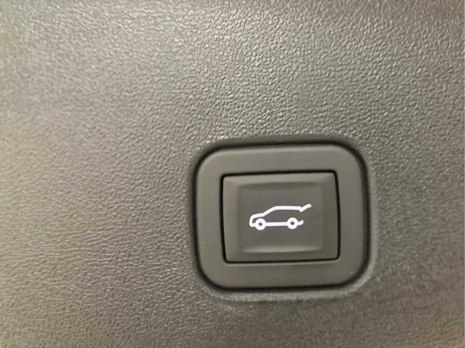 2025 Cadillac OPTIQ Sport 2