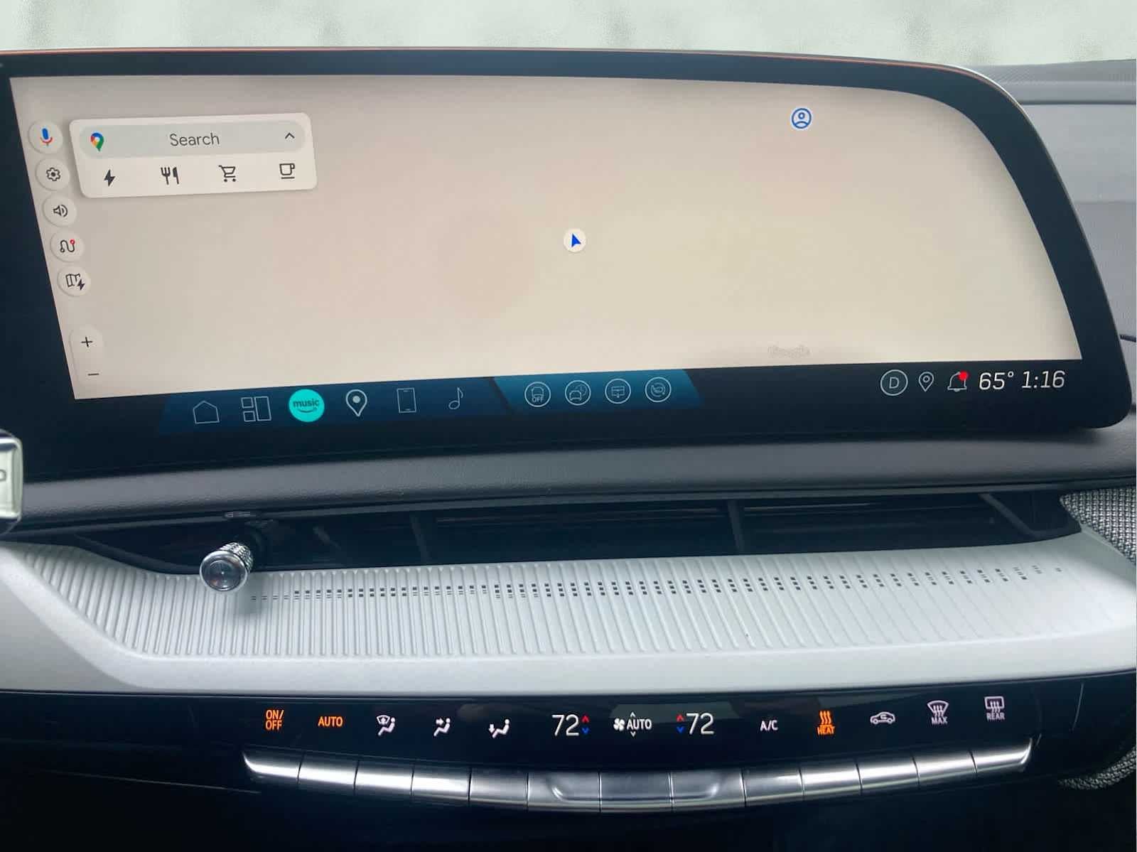 2025 Cadillac OPTIQ Sport 2