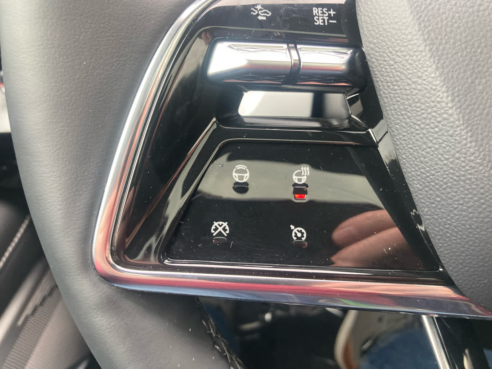 2025 Cadillac OPTIQ Sport 2