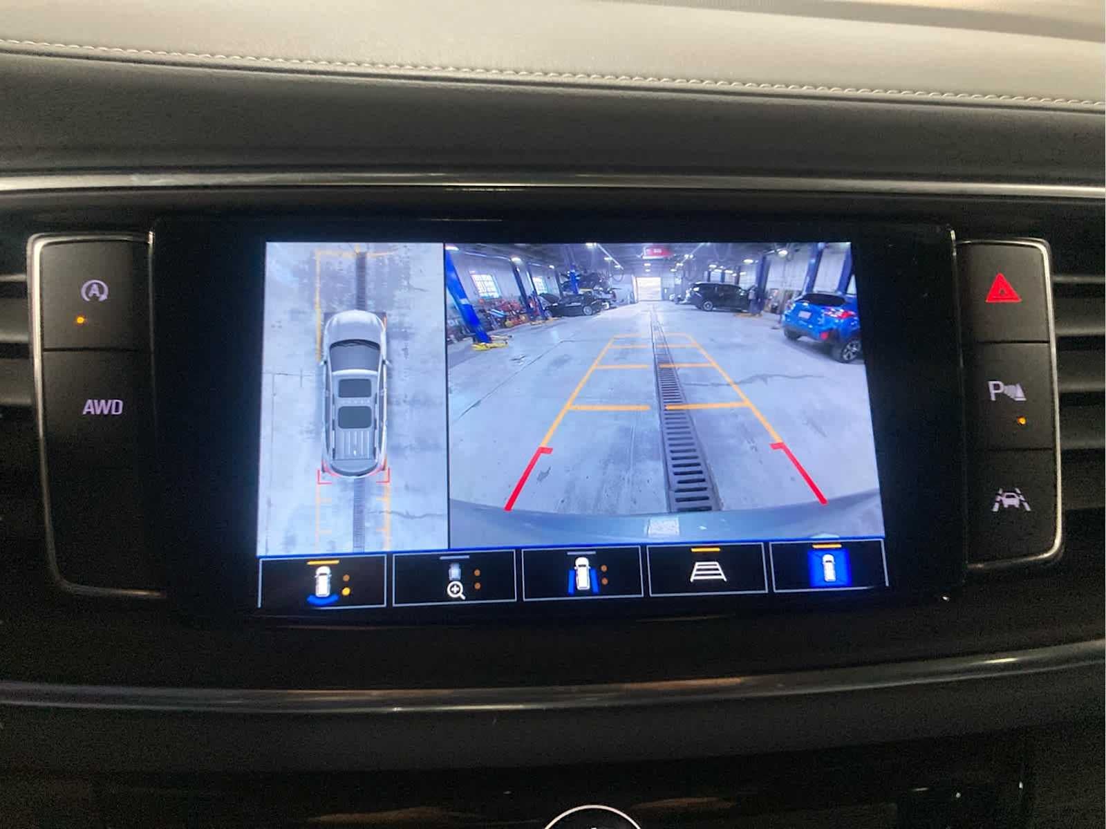 2024 Buick Enclave Essence