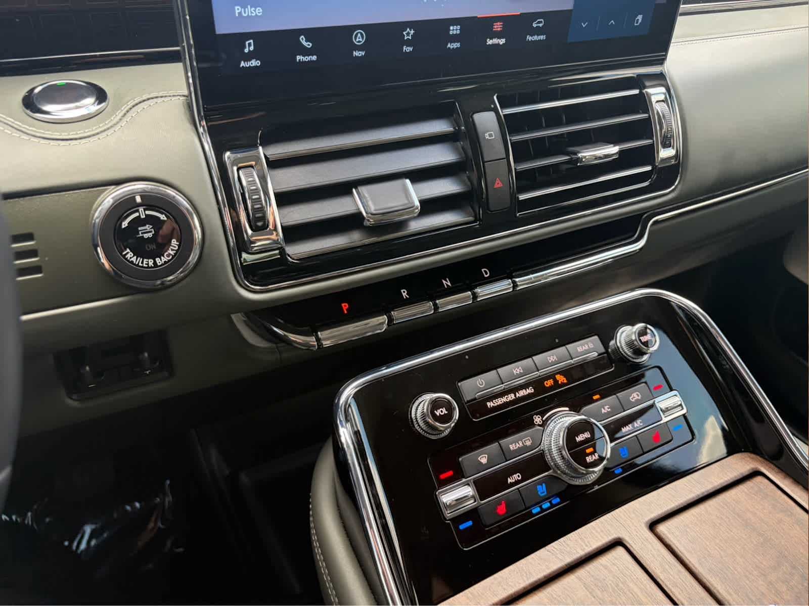 2024 Lincoln Navigator Black Label