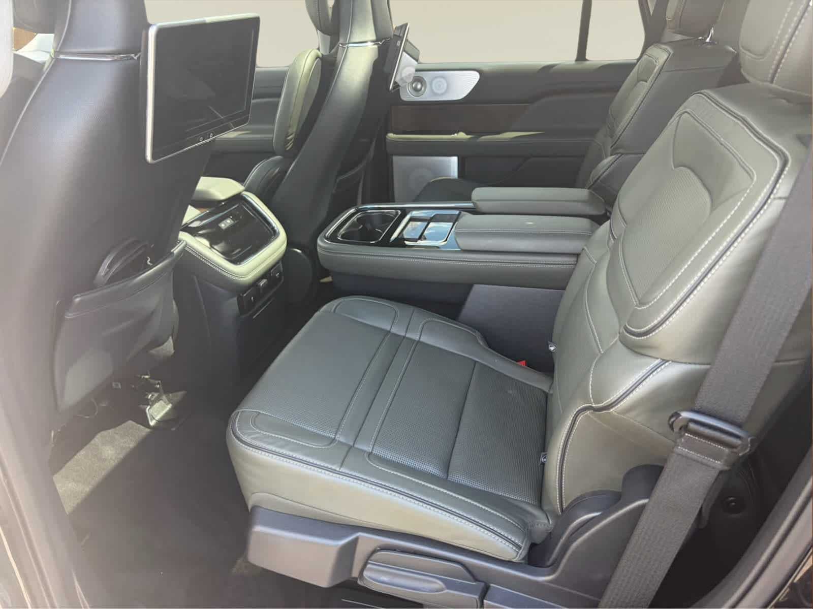 2024 Lincoln Navigator Black Label