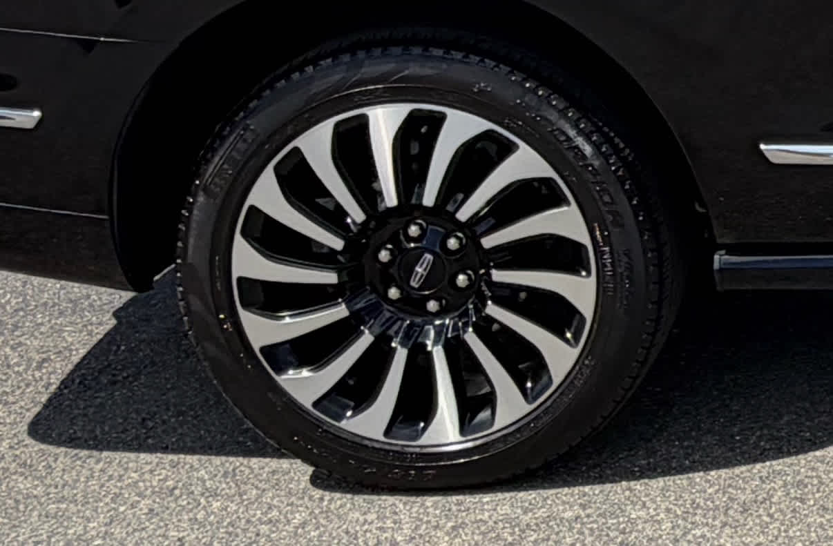 2024 Lincoln Navigator Black Label