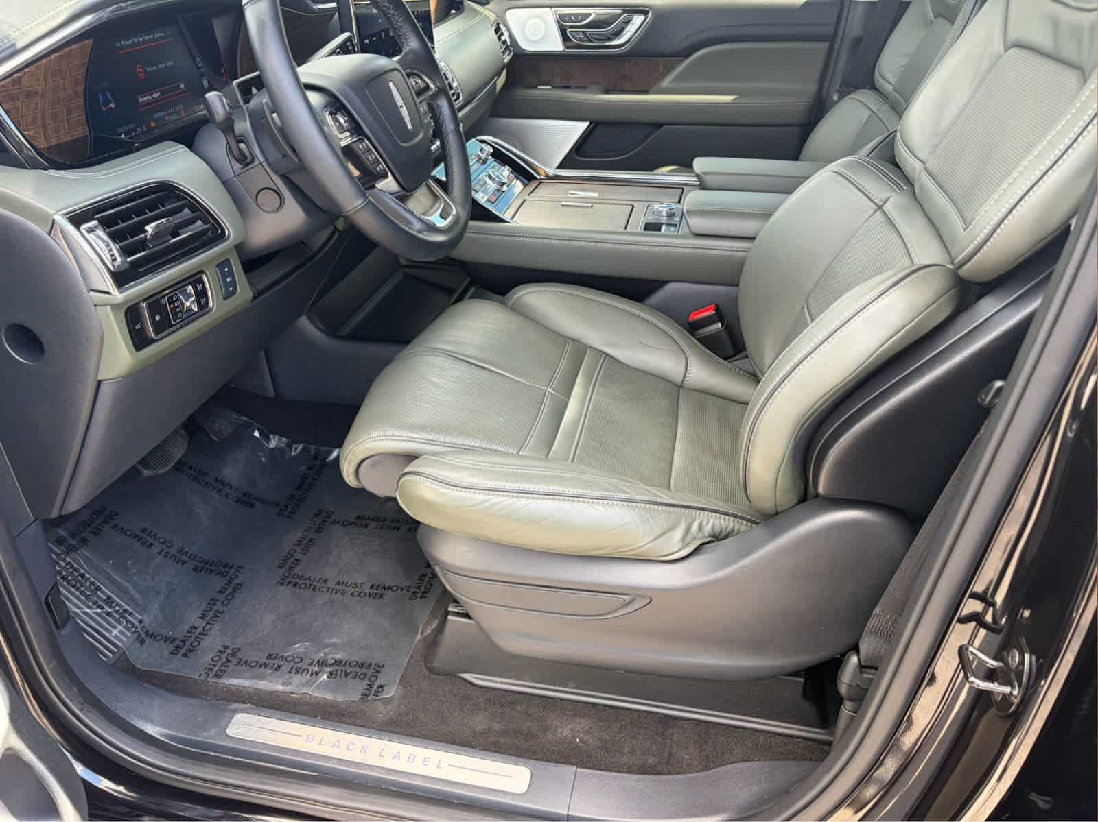 2024 Lincoln Navigator Black Label