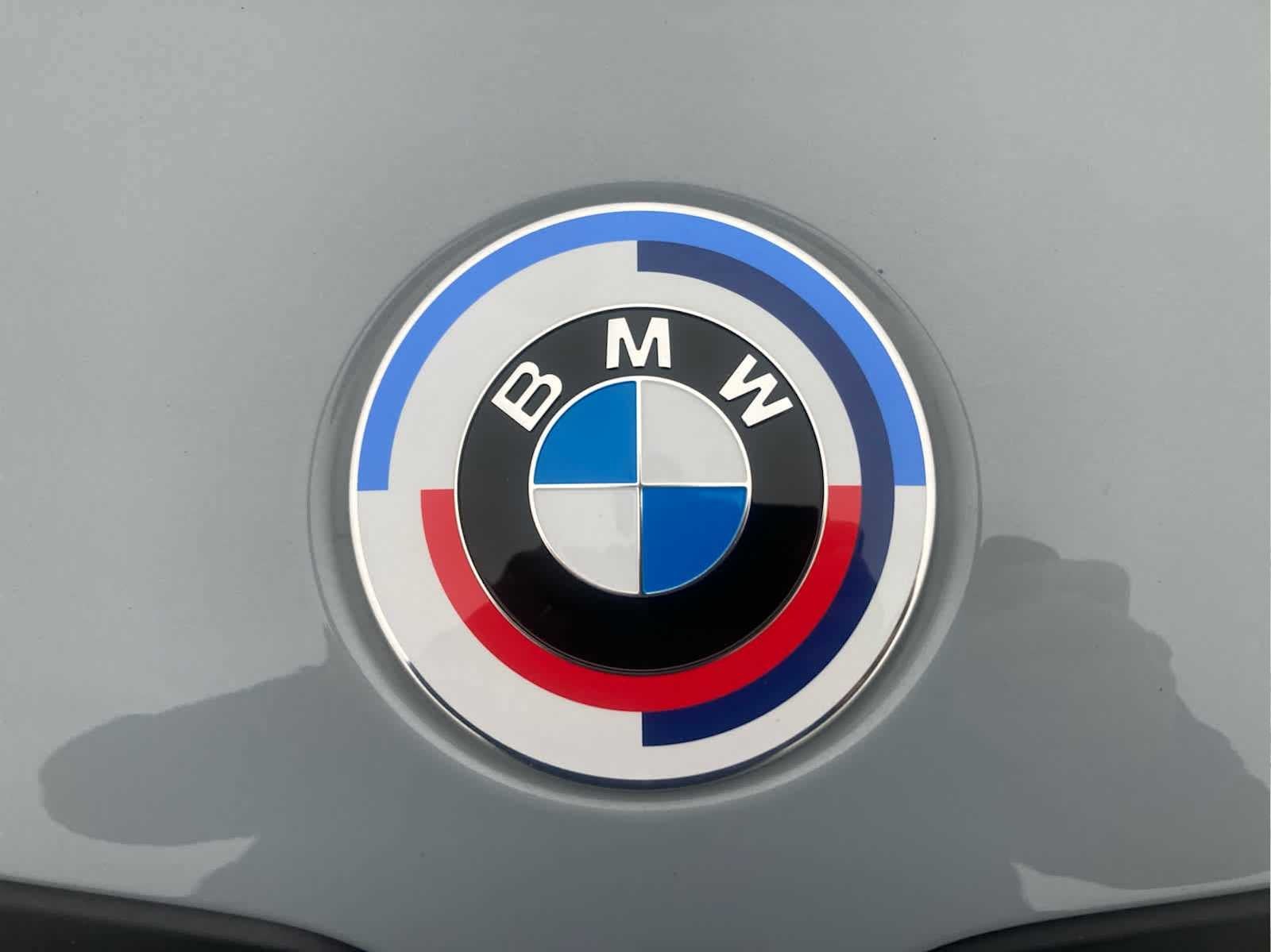 2023 BMW X7 M60i