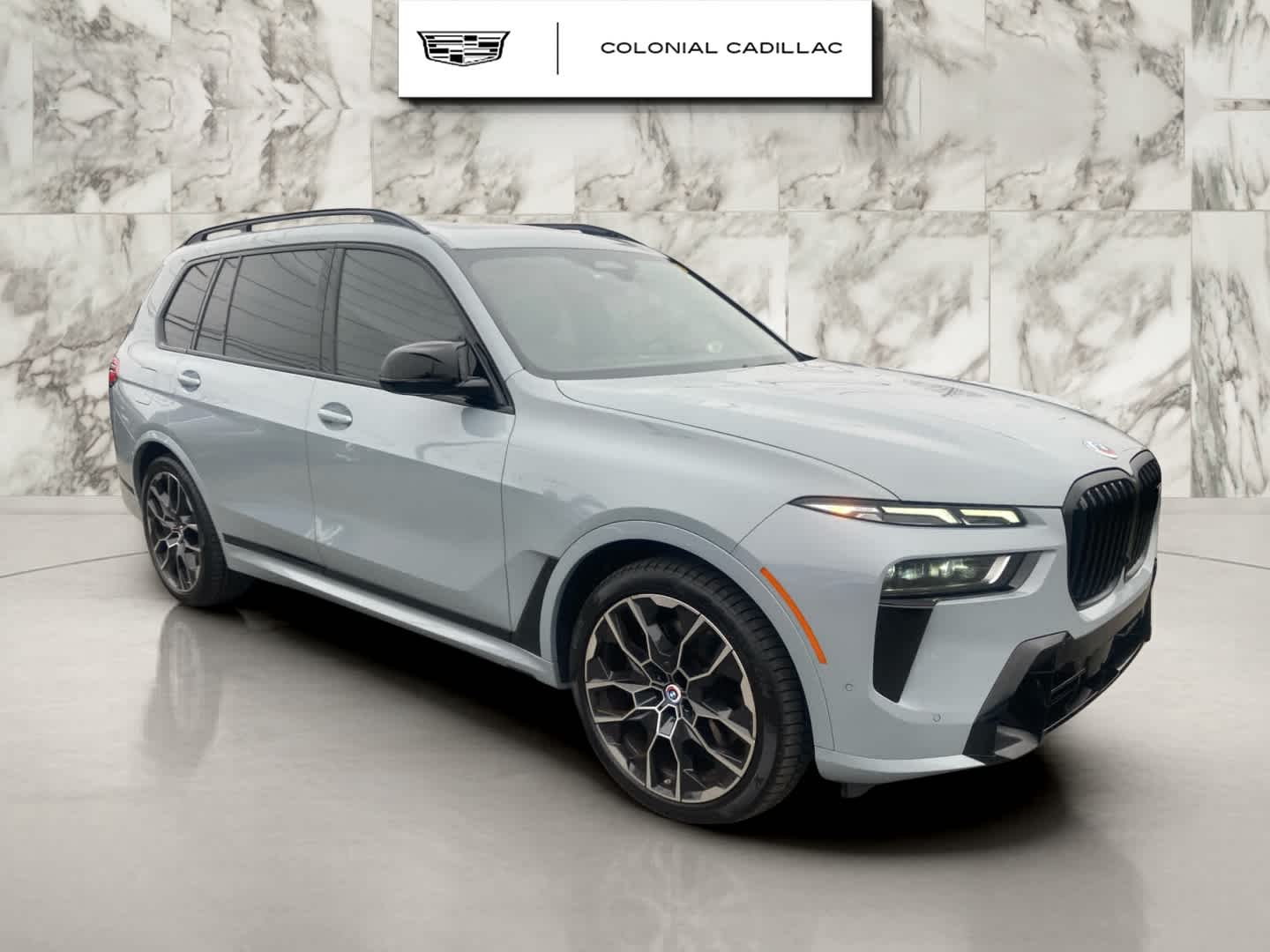 2023 BMW X7 M60i