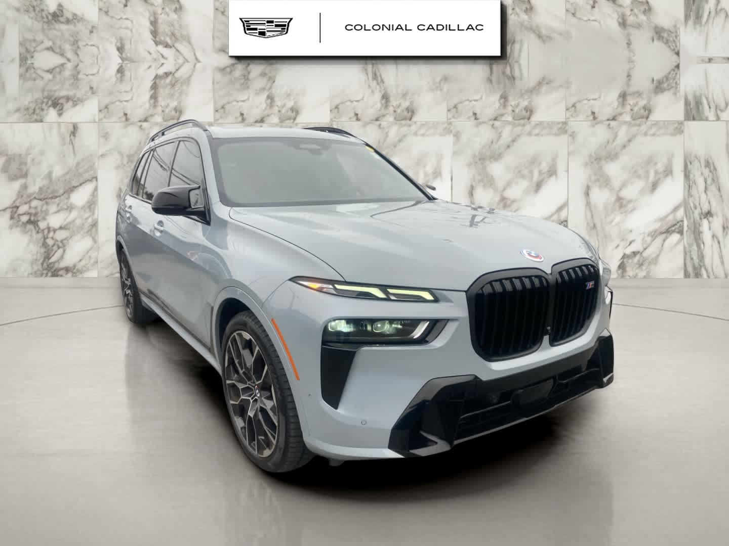 2023 BMW X7 M60i