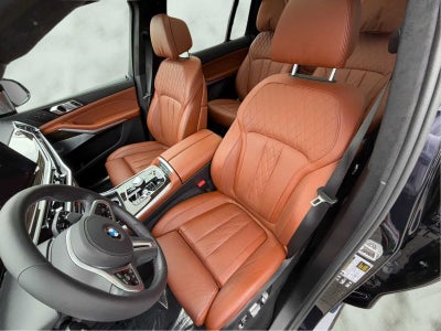 2024 BMW X7 M60i