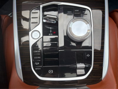 2024 BMW X7 M60i