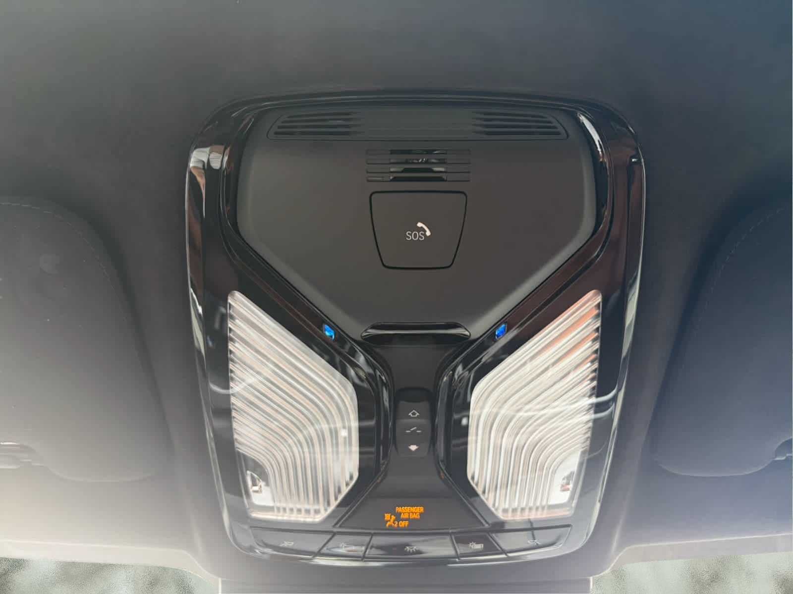 2024 BMW X7 M60i