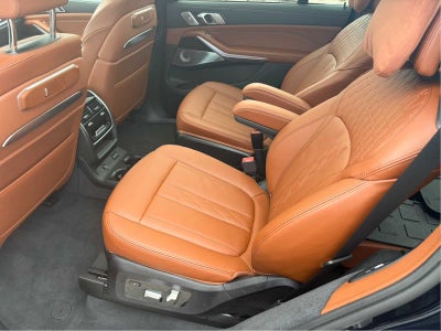 2024 BMW X7 M60i