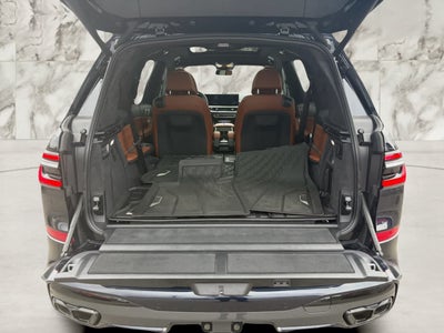 2024 BMW X7 M60i