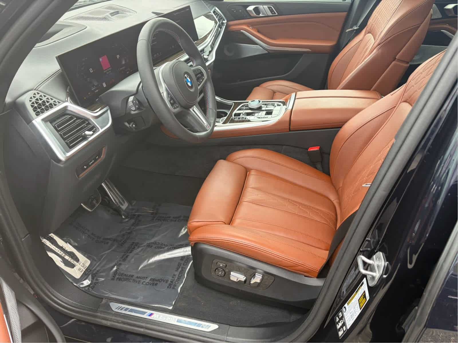 2024 BMW X7 M60i