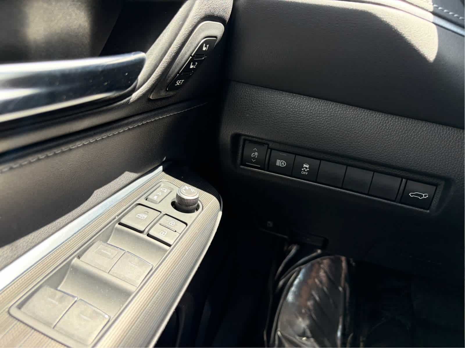 2022 Toyota Venza LE