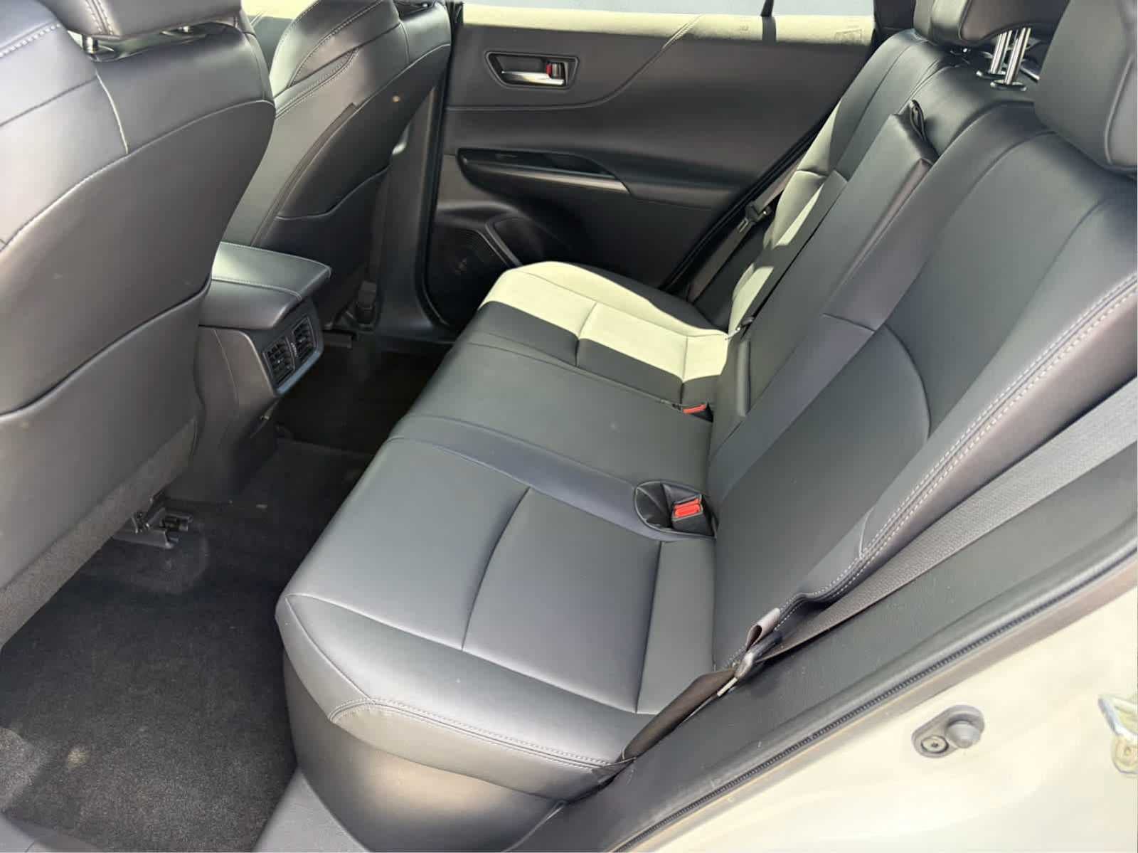 2022 Toyota Venza LE