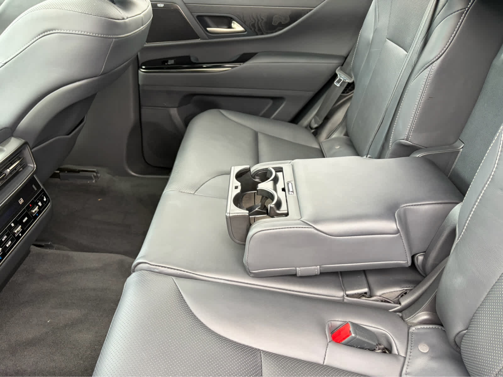 2024 Lexus LX LX 600 Premium
