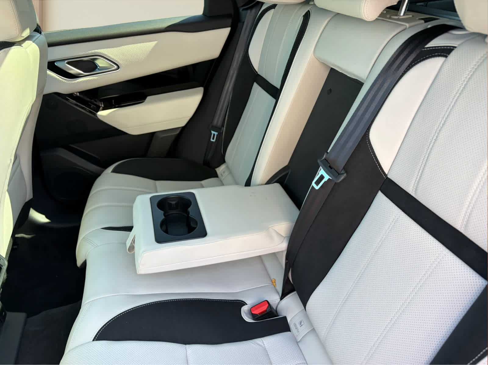 2023 Land Rover Range Rover Velar R-Dynamic S