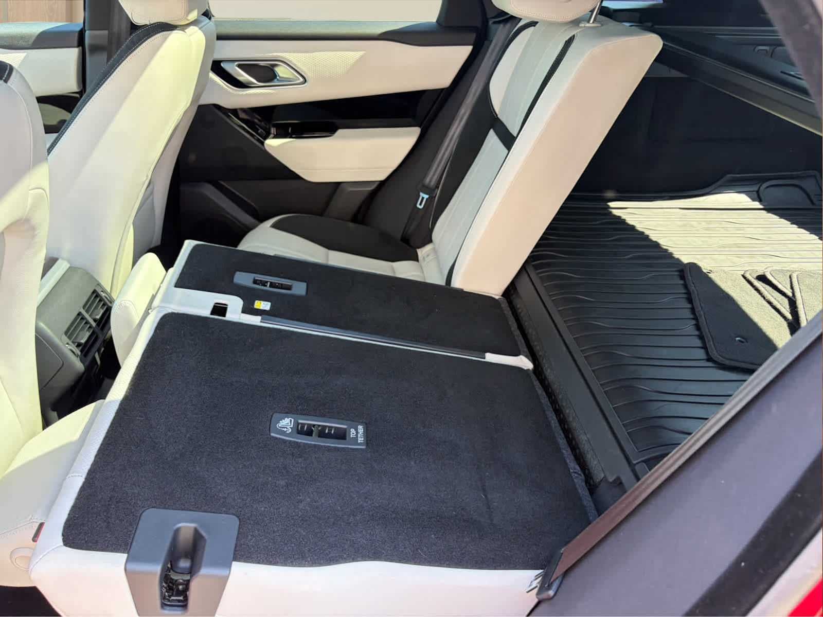 2023 Land Rover Range Rover Velar R-Dynamic S