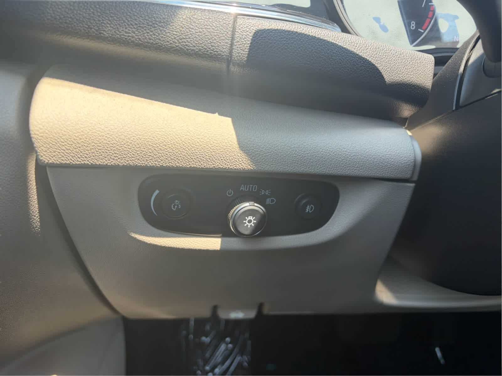 2018 Buick Regal TourX Essence