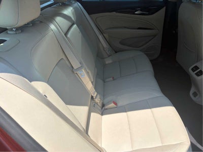 2018 Buick Regal TourX Essence