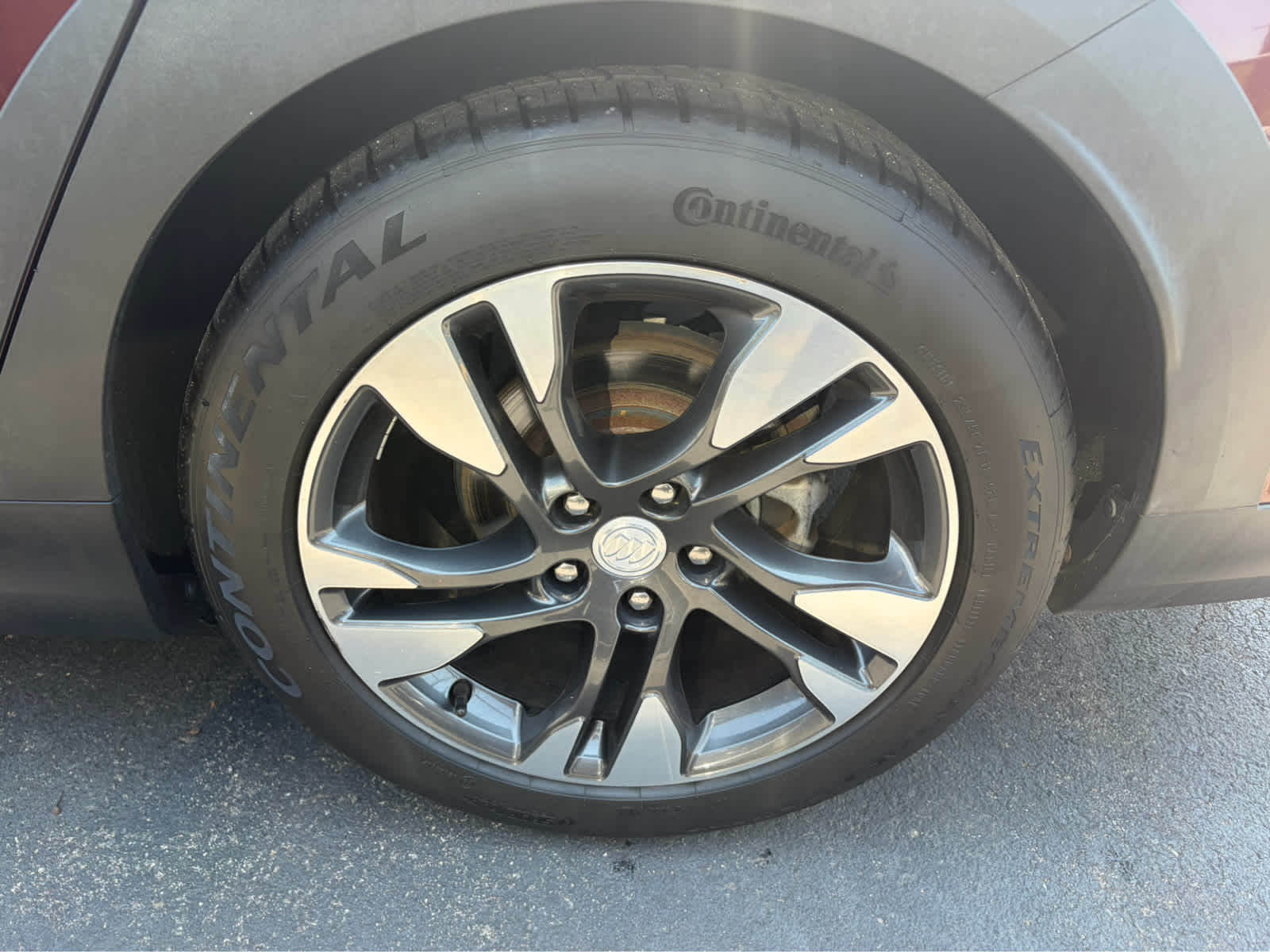 2018 Buick Regal TourX Essence
