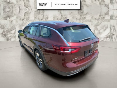 2018 Buick Regal TourX Essence