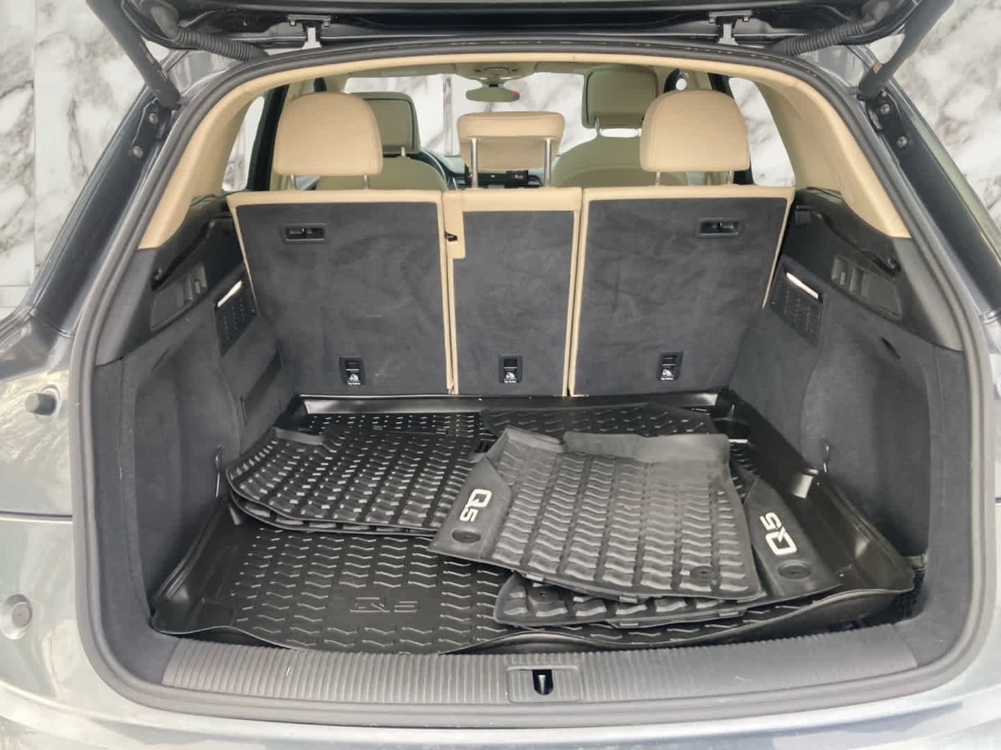 2022 Audi Q5 S line Premium Plus