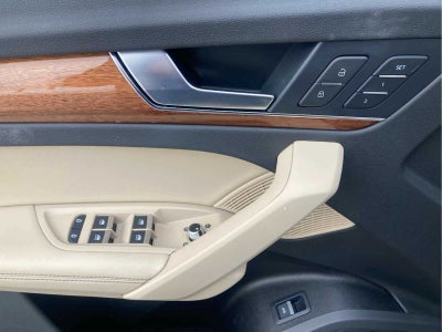 2022 Audi Q5 S line Premium Plus