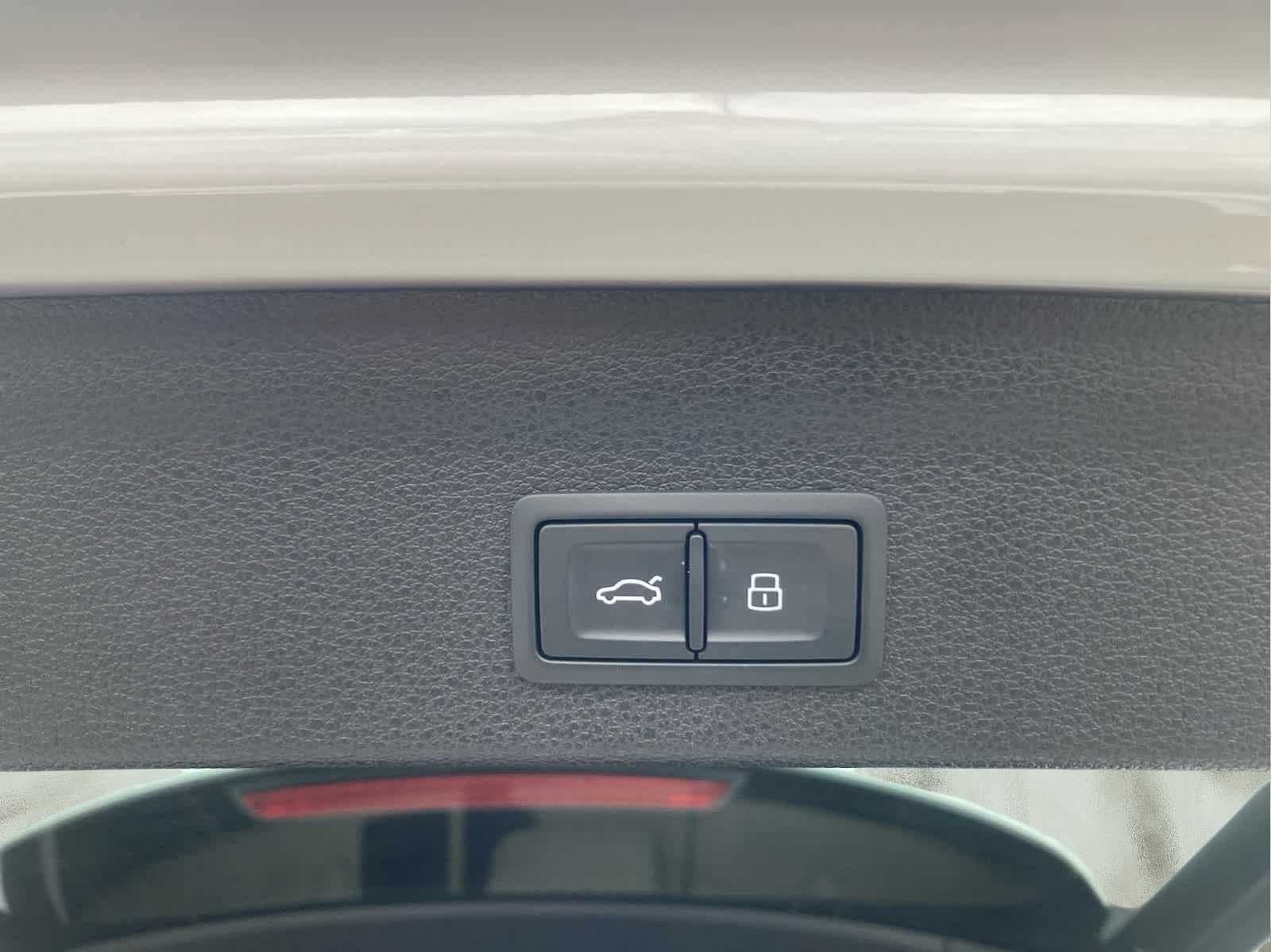 2024 Audi Q3 S line Premium Plus